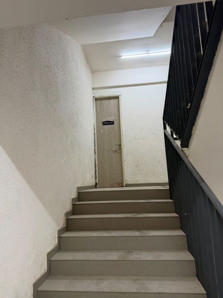 undefined, santacruz west 3 Bedroom 1100 Sq.Ft. Apartment In Santacruz West Mumbai 10541390