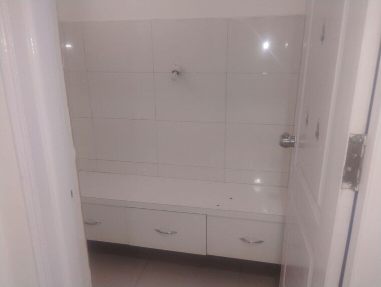 Bathroom, aryamitra-caterpillar 2 Bedroom 1100 Sq.Ft. Apartment In Manikonda Hyderabad 10542033