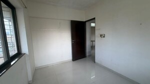 Room in 3 BHK Apartment at Bandra West – for Sale