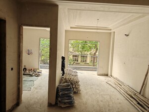 Room in 3 BHK Builder Floor at Ashok Vihar – for Sale