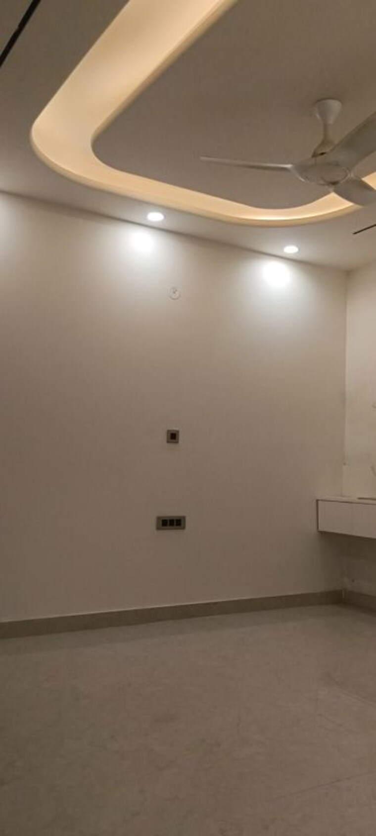 Room, sector 85 4 Bedroom 350 Sq.Yd. Builder Floor In Sector 85 Faridabad 10542044
