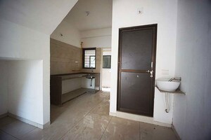Room in 3 BHK Independent House at Hathijan – for Sale