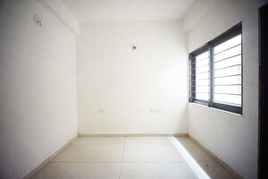 Room in 3 BHK Independent House at Hathijan – for Sale
