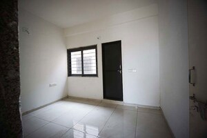 Room in 3 BHK Independent House at Hathijan – for Sale