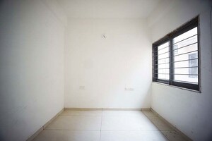 Room in 3 BHK Independent House at Hathijan – for Sale