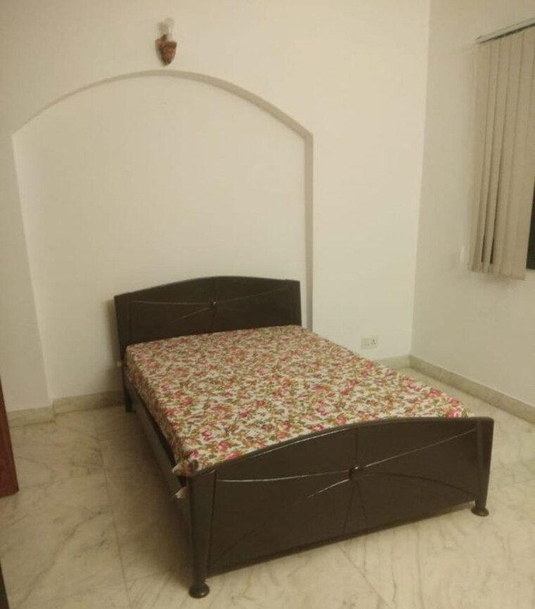 Bedroom, greater kailash i 3 Bedroom 1800 Sq.Ft. Builder Floor In Greater Kailash I Delhi 10542094