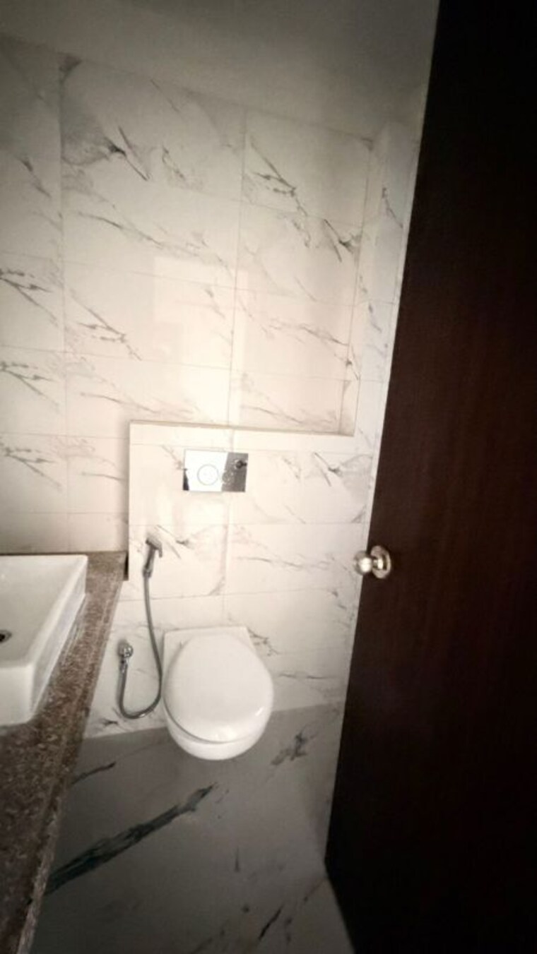 Bathroom, hubtown-rising-city 2 Bedroom 700 Sq.Ft. Apartment In Ghatkopar East Mumbai 10542109