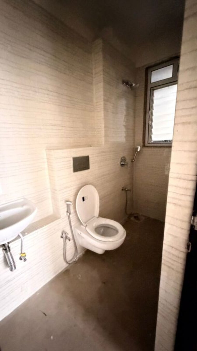 Bathroom, hubtown-rising-city 2 Bedroom 700 Sq.Ft. Apartment In Ghatkopar East Mumbai 10542109