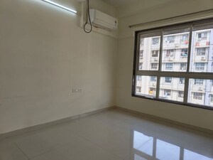 Room in 3 BHK Apartment at Godrej Prime, Chembur – for Rent