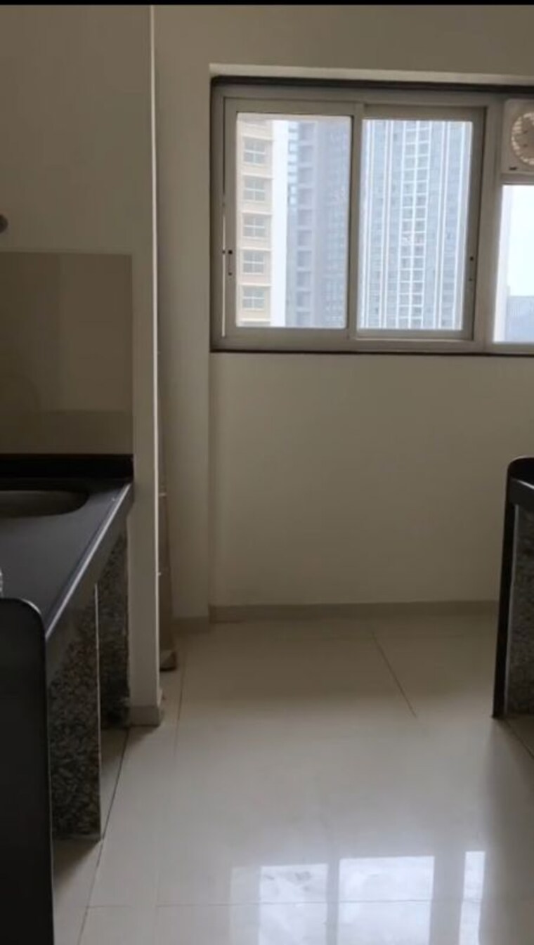 Bathroom, sagar-garden 3 Bedroom 1100 Sq.Ft. Apartment In Mulund West Mumbai 10542146