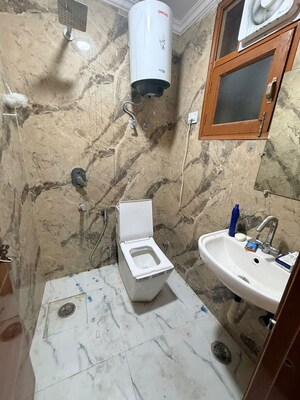 Team Area in 1 RK Builder Floor at Saket – for Rent