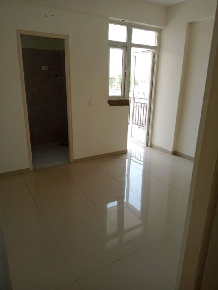 Bathroom, tulsiani-easy-in-homes 1 Bedroom 440 Sq.Ft. Apartment In Sohna Sector 35 Gurgaon 10542132