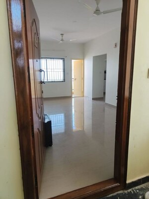 Room in 1 BHK Apartment at Nallurhalli – for Rent