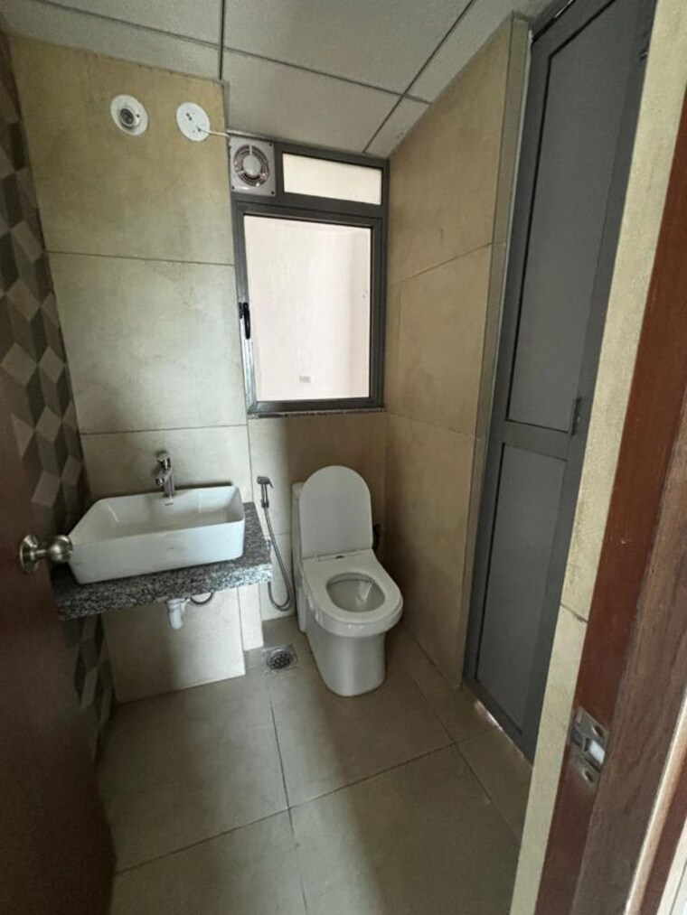 Bathroom, lodha-amara 1 Bedroom 472 Sq.Ft. Apartment In Kolshet Road Thane 10542182