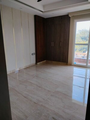 Room in 2 BHK Independent House at Sector 5 – for Rent