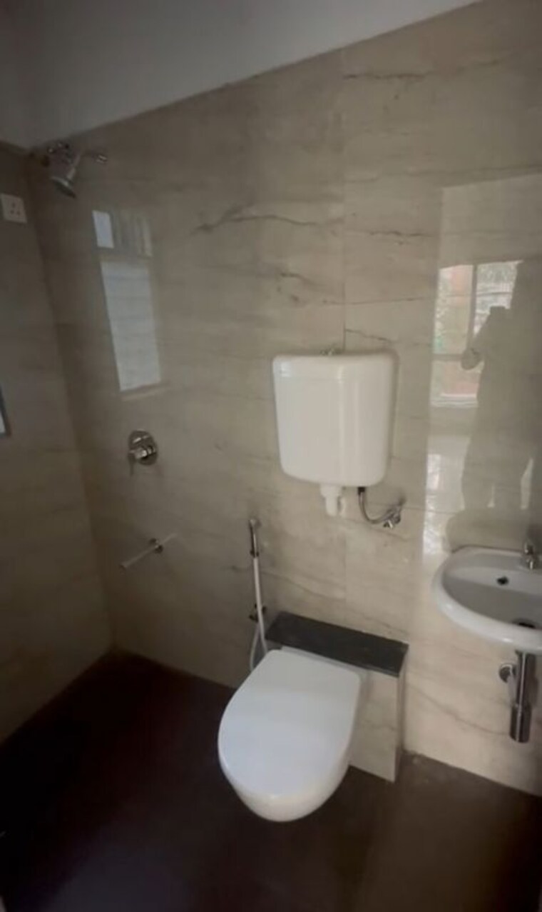 Bathroom, runwal-sanctuary 2 Bedroom 721 Sq.Ft. Apartment In Mulund West Mumbai 10542194