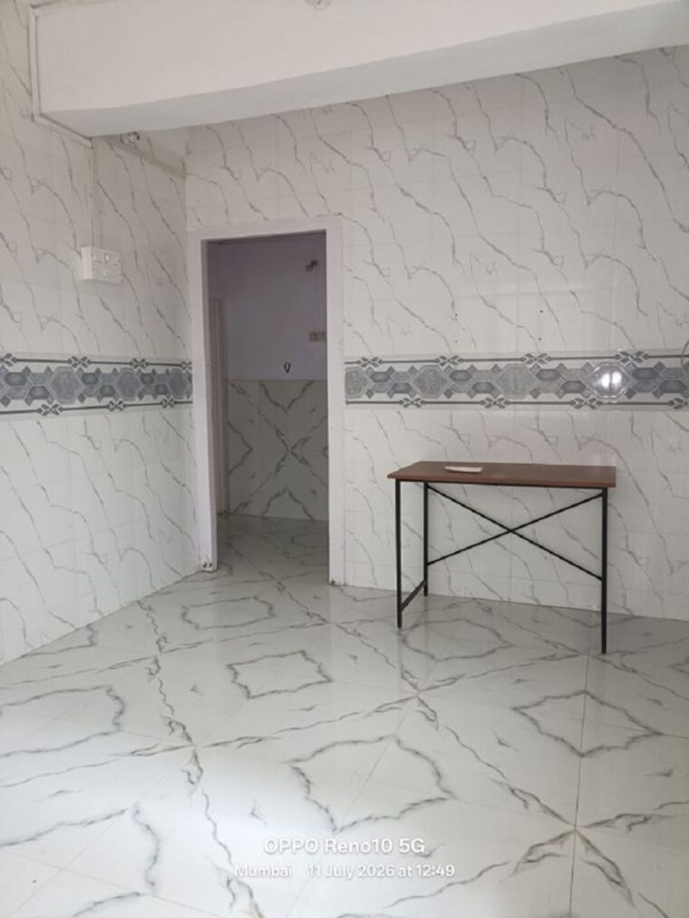 Room, santacruz west 2 Bedroom 700 Sq.Ft. Apartment In Santacruz West Mumbai 10542215