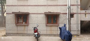 Parking in 1 BHK Builder Floor at GNIDA Kashiram Apartments, Mu Greater Noida – for Sale