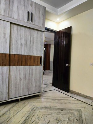 Room in 2 BHK Independent House at Sector 5 – for Rent