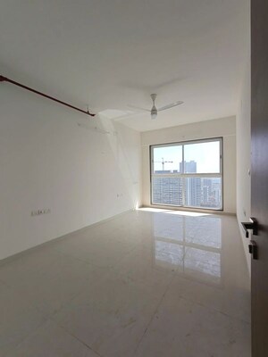 Room in 3 BHK Apartment at Marathon Monte South, Byculla West – for Rent