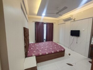 Bedroom in 3 BHK Apartment at Kharadi – for Rent