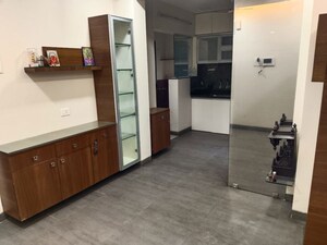 Room in 3 BHK Apartment at Kharadi – for Rent