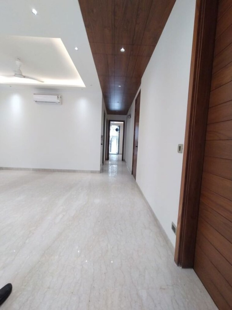 Room, greater kailash 3 Bedroom 1800 Sq.Ft. Builder Floor In Greater Kailash Delhi 10542246