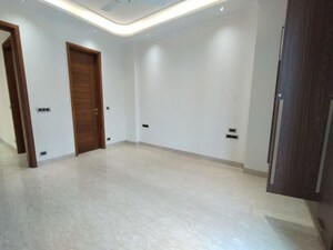 Room in 3 BHK Builder Floor at Greater Kailash – for Rent