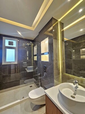 Gym in 4 BHK Builder Floor at Sushant Lok 2, Sector 57 – for Rent