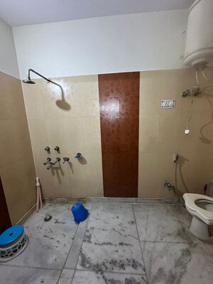 Bathroom in 3 BHK Builder Floor at Sector 21 – for Rent
