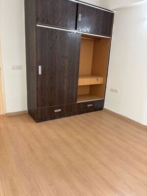 Room in 3 BHK Builder Floor at Sector 22 – for Rent