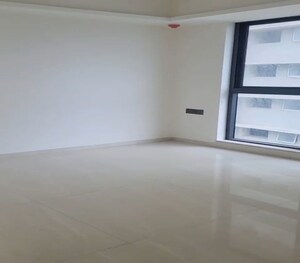 Room in 3 BHK Apartment at Kalachowki – for Sale