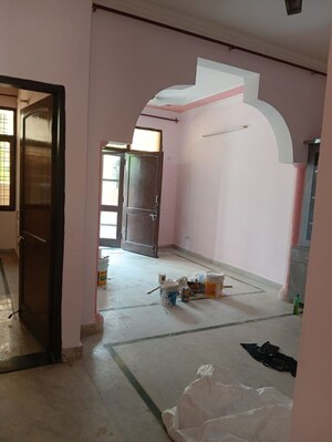 Building Lobby in 3 BHK Builder Floor at Sector 21 – for Rent