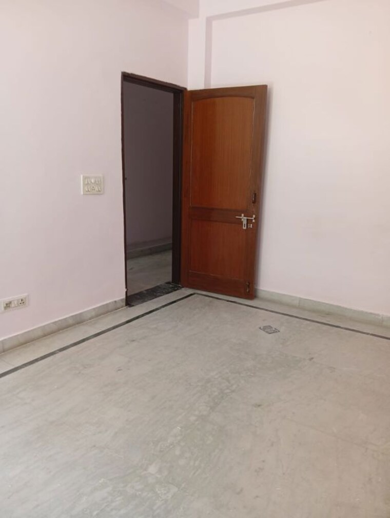 Room, sector 21 3 Bedroom 2800 Sq.Ft. Builder Floor In Sector 21 Gurgaon 10542262