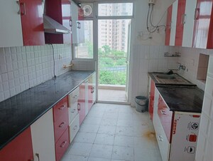 Kitchen in 3.5 BHK Apartment at BPTP Mansions, Sector 66 – for Rent