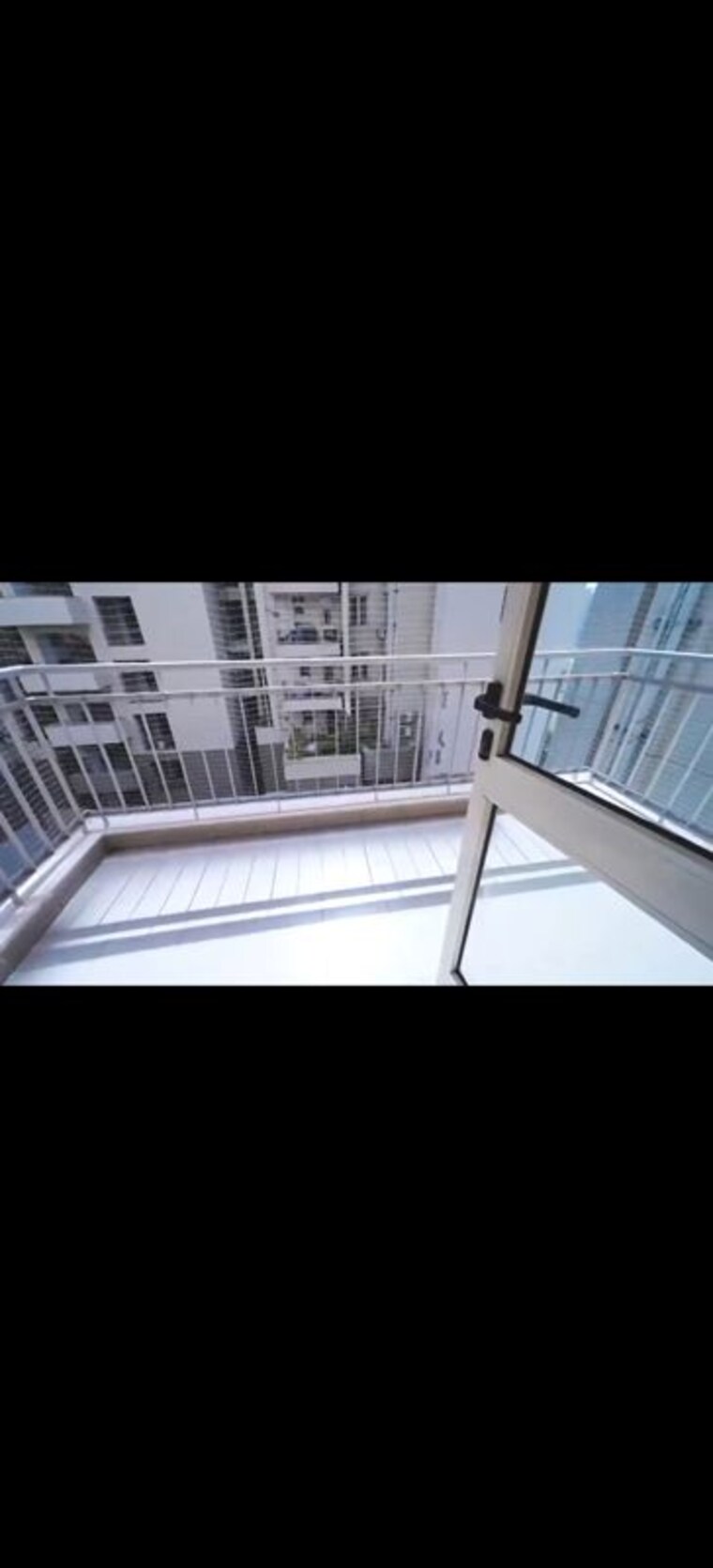 Balcony, vatika-gurgaon-21 2 Bedroom 1420 Sq.Ft. Apartment In Sector 83 Gurgaon 10542268