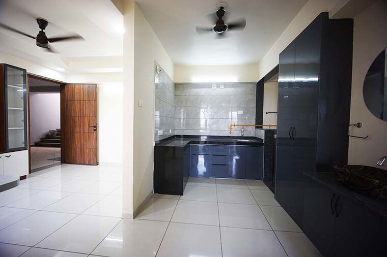 undefined, sarkhej 2 Bedroom 120 Sq.Yd. Apartment In Sarkhej Ahmedabad 10542322