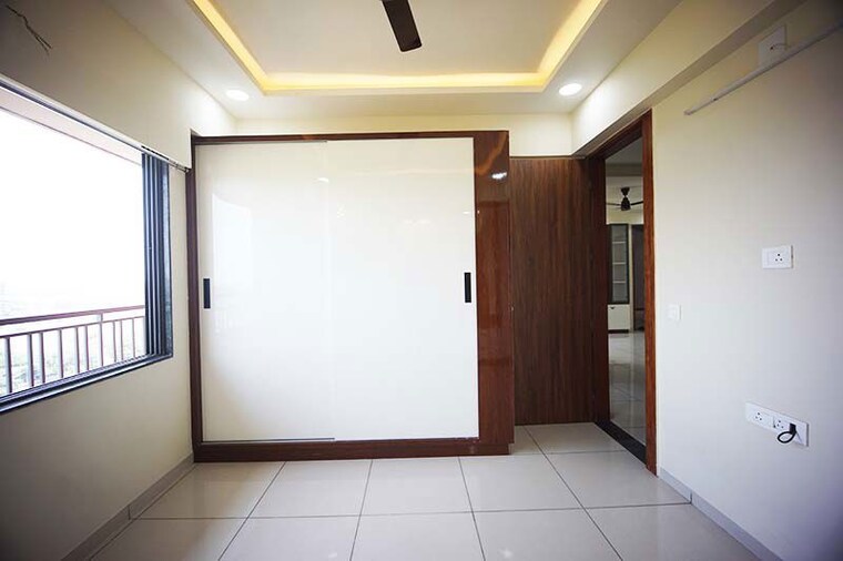Room, sarkhej 2 Bedroom 120 Sq.Yd. Apartment In Sarkhej Ahmedabad 10542322