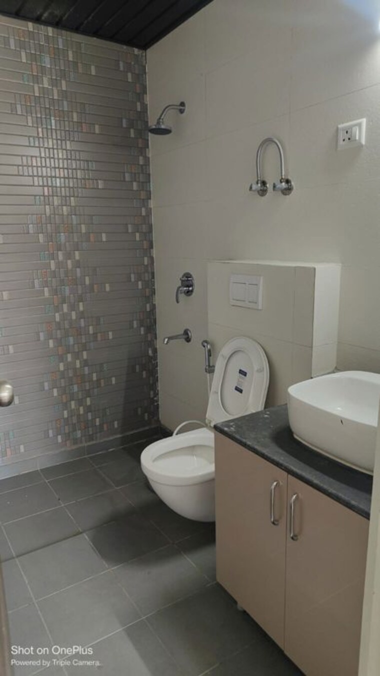Bathroom, eros-sampoornam 3 Bedroom 1435 Sq.Ft. Apartment In Sector 2 Greater Noida Greater Noida 10542350