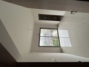 Furnished Amenities in 2 BHK Apartment at Avant Heritage, Jogeshwari East – for Rent