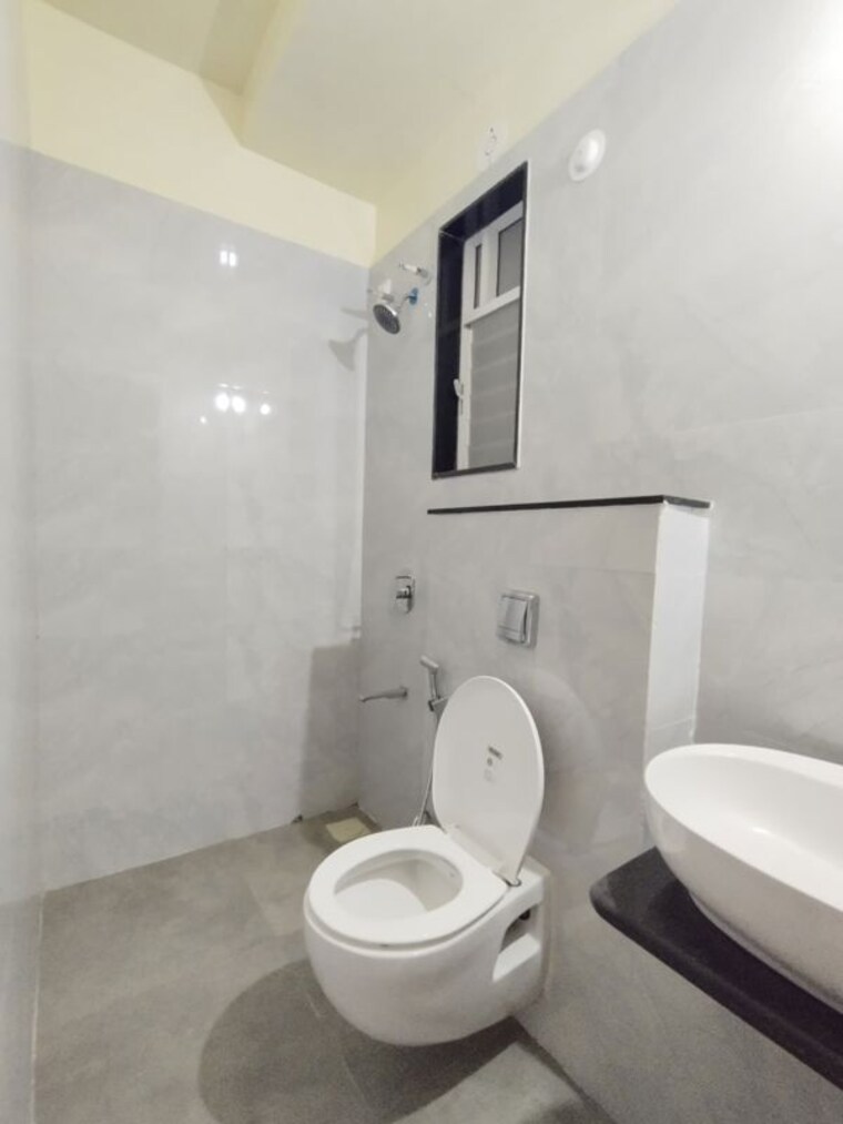 Bathroom, krishna-aviro 3 Bedroom 1560 Sq.Ft. Apartment In Mohammadwadi Pune 10542409