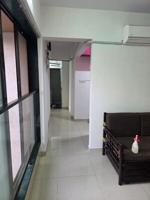 Room in 1 BHK Apartment at Sanghvi Sonas Tower, Parel – for Sale