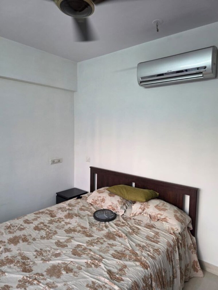 Bedroom, sanghvi-sonas-tower 1 Bedroom 360 Sq.Ft. Apartment In Parel Mumbai 10542410