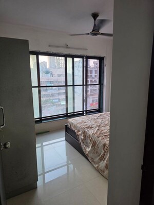 Room in 1 BHK Apartment at Sanghvi Sonas Tower, Parel – for Sale