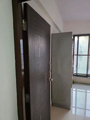 Room in 1 BHK Apartment at Sanghvi Sonas Tower, Parel – for Sale