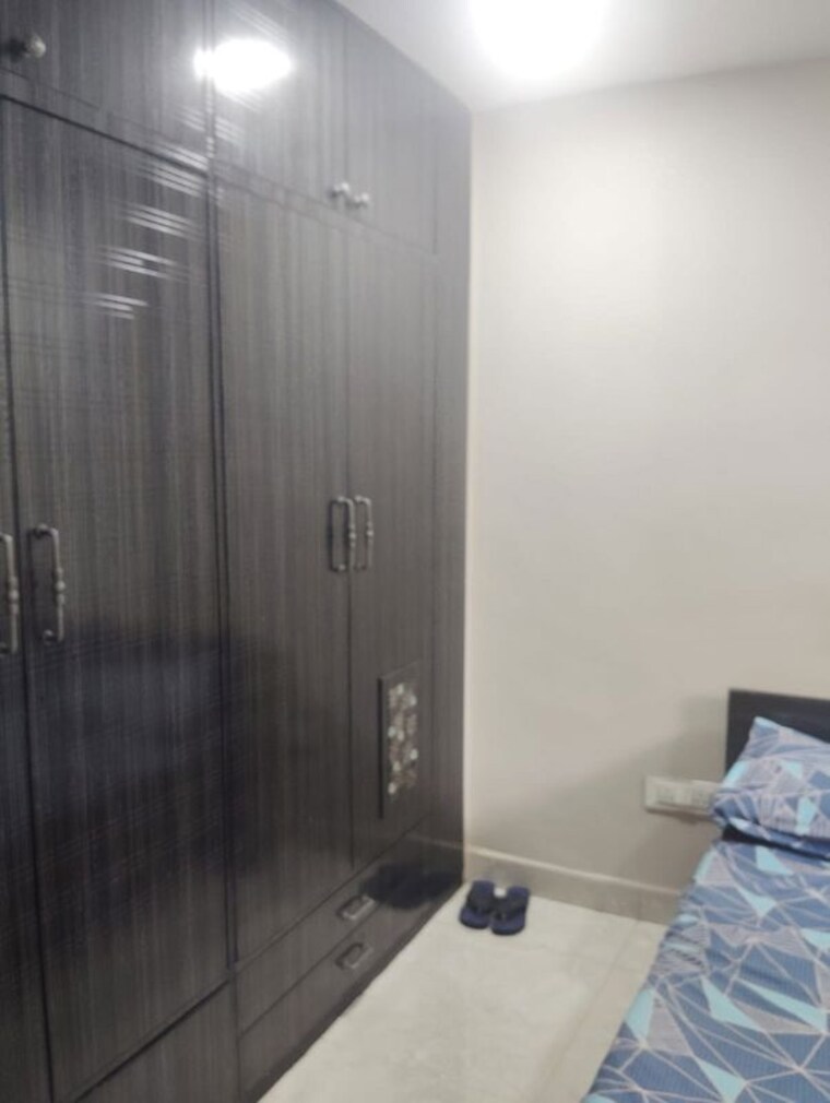 Room, khar west 2 Bedroom 700 Sq.Ft. Apartment In Khar West Mumbai 10542408