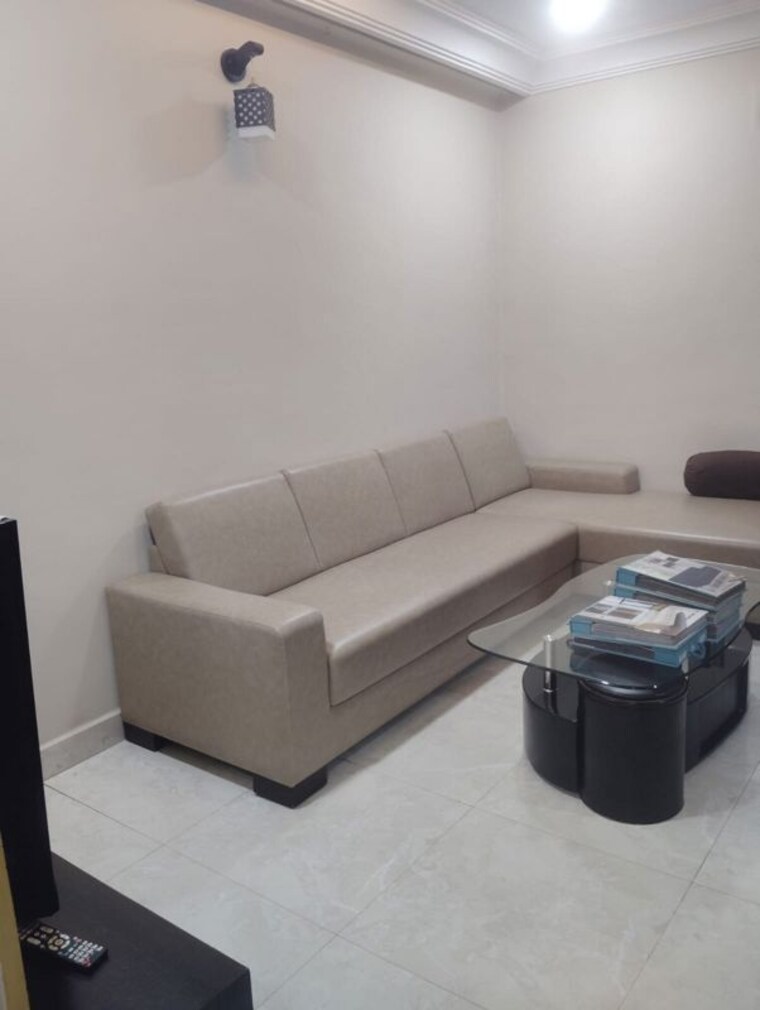Living Room, khar west 2 Bedroom 700 Sq.Ft. Apartment In Khar West Mumbai 10542408