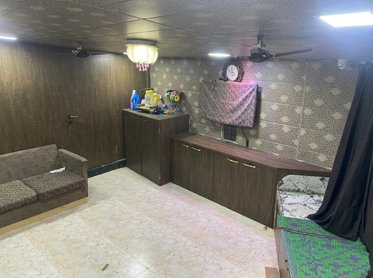 Living Room, bandra west 3 Bedroom 1100 Sq.Ft. Apartment In Bandra West Mumbai 10542432