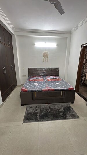 Bedroom in 1 BHK Builder Floor at Sector 46 – for Rent