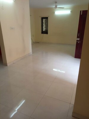 Living Room in 2 BHK Apartment at Karve Nagar – for Rent
